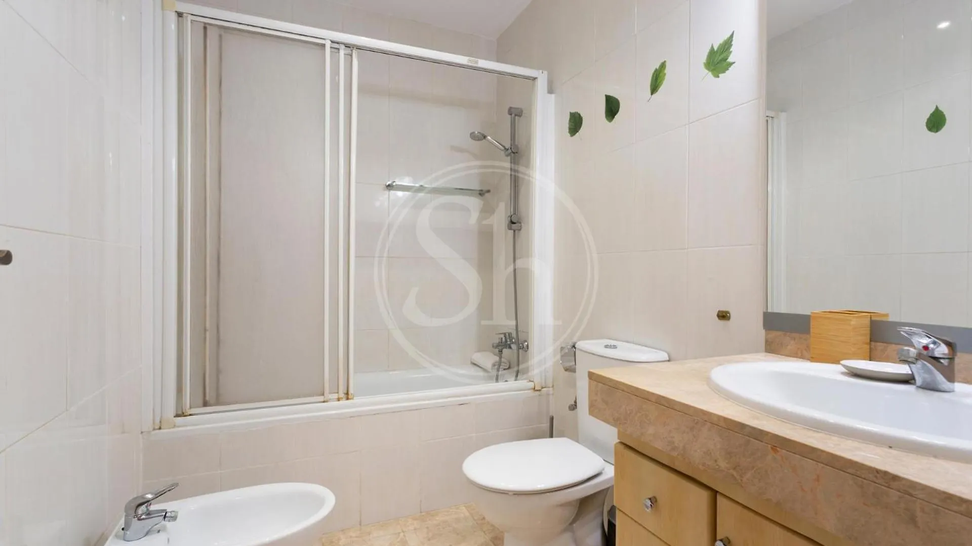 Practico Apartamento Junto A Estacion De Sants Barcelona Apartman